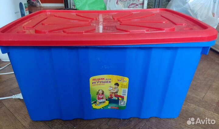 Ящик для детских игрушек на колесах