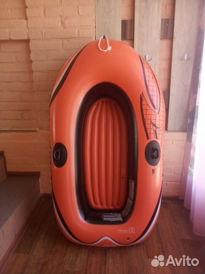 Детская надувная лодка