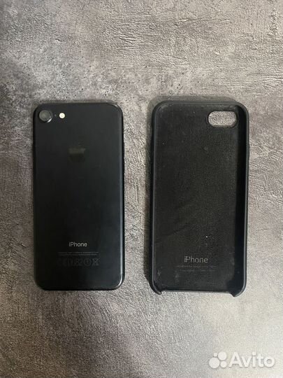 Телефон iPhone 7