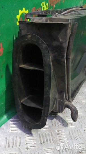 Корпус салонного фильтра правый Bmw E39 2.5