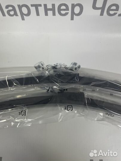 Комплект щеток стеклоочистителя VAG 4M1998002