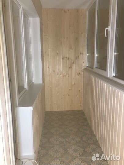 Отделка балкона