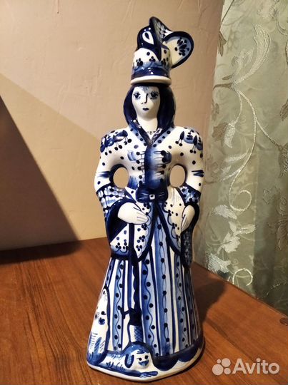 Статуэтка гжель (графин)