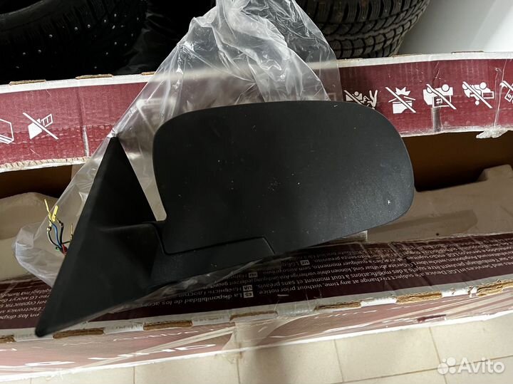 Боковое зеркало приора (Левое)