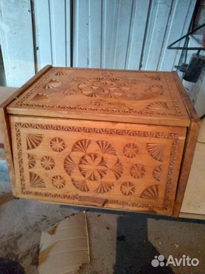 Хлебница - сундучок