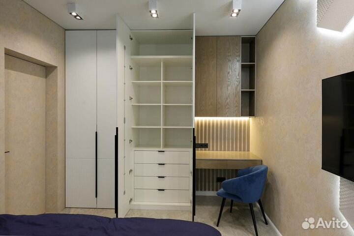 Угловой шкаф