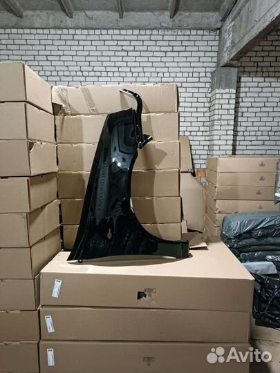 Крыло калина правое цвет черный трюфель 651