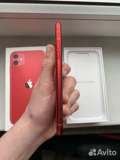 iPhone 11, 64 ГБ