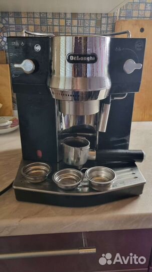 Кофеварка DeLonghi ES820.B