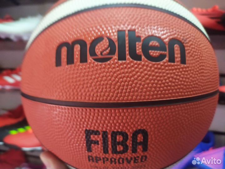 Баскетбольный мяч molten 7 новый