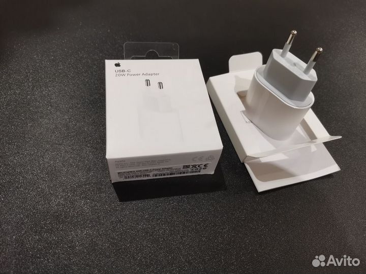 Зарядное устройство на iPhone