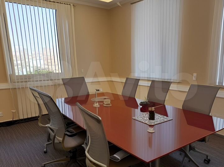 Аренда офиса 315 м² в бизнес-центре Капитал на Кра