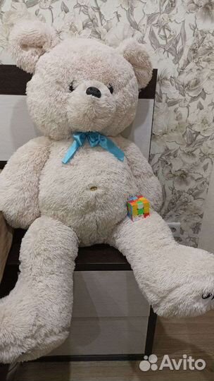Плюшевый медведь