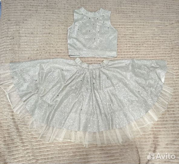 Платье праздничное на девочку