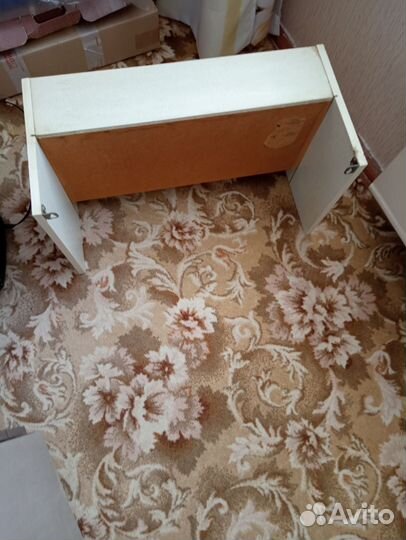 Полка от кухонного гарнитура, сложно сочинённая