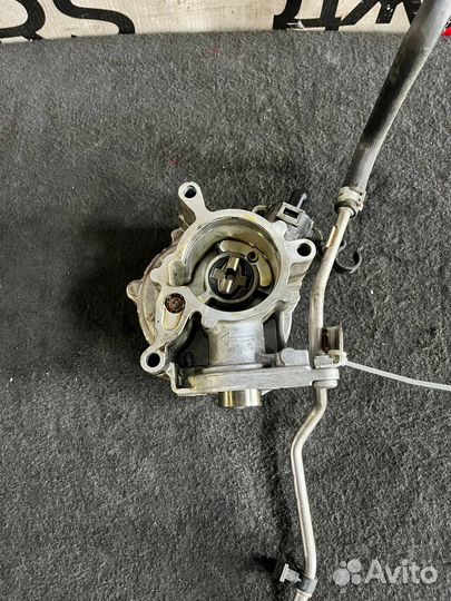 Вакуумный насос Audi A4 B8 1,8T CDH