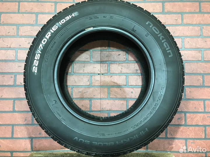 Nokian Tyres Hakka Blue SUV 225/70 R16