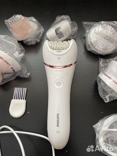 Эпилятор Philips Series 8000 BRE735