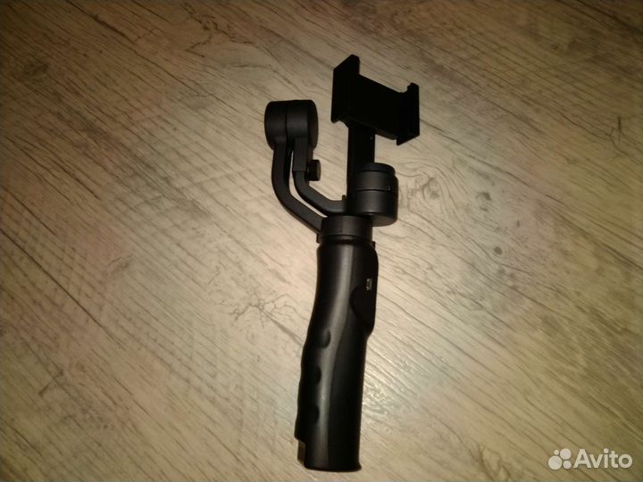 Стабилизатор трехосевой для смартфонов 3 Axis Hand