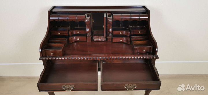 Антикварное бюро секретер