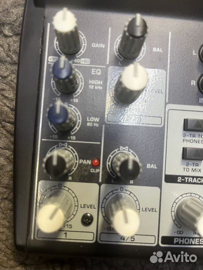 Behringer микшер пульт