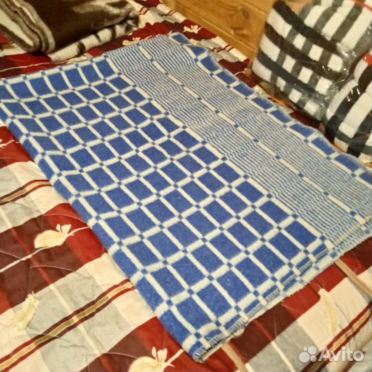 Одеяла 2-х и 1,5 байковые СССР и лебяжий пух