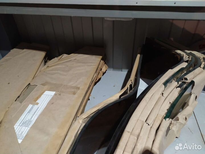 Новые стеклянные полки, плоские и изогнутые