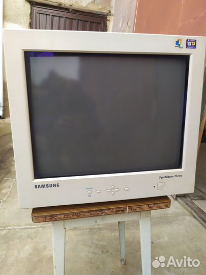 Монитор samsung SyncMaster 757DFX 21 дюйм
