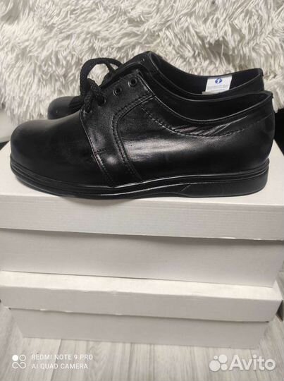 Ботинки мужские новые 42