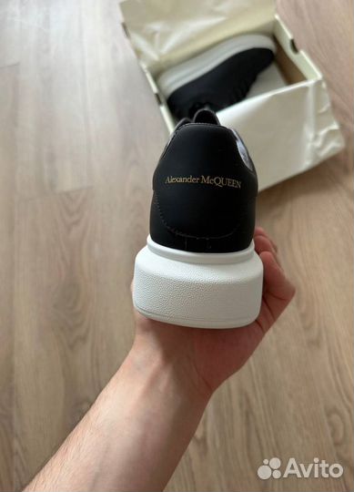 Кеды Alexander Mcqueen Черные