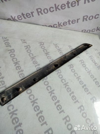 Молдинг двери задний левый Hyundai Elantra XD 2003