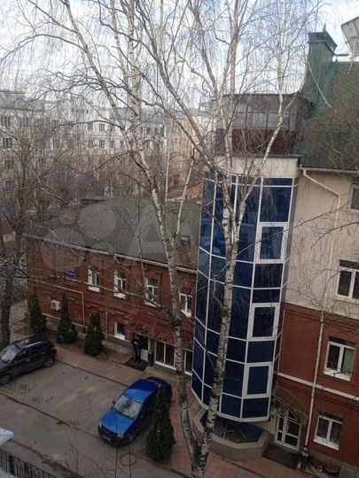 3-к. квартира, 58 м², 5/5 эт.