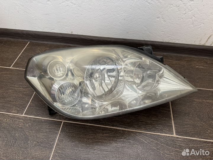 Фара правая nissan primera p12