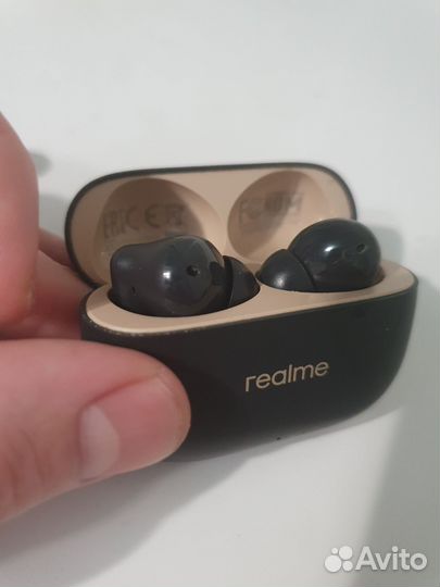 Наушники realme T300