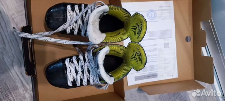 Коньки детские Bauer Supreme 2S размер 13D