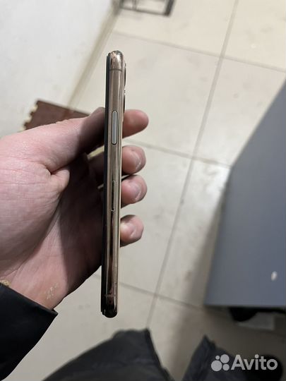 iPhone 11 Pro, 64 ГБ