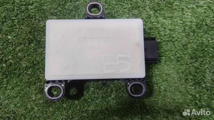 Датчик ускорения Hyundai IX35 2011