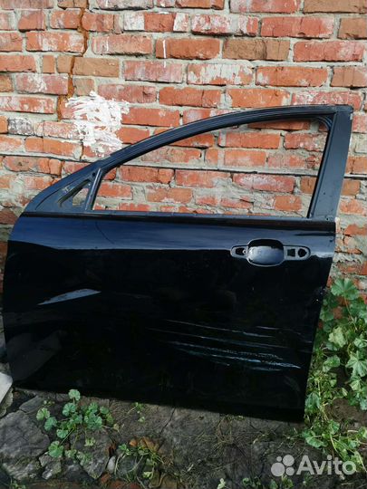 Двери на весту св передняя и задняя левые