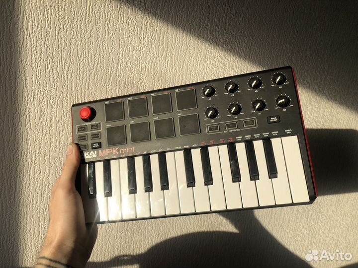 Midi клавиатура akai