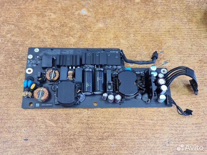 iMac 21.5 A1418 late 2013 на разбор