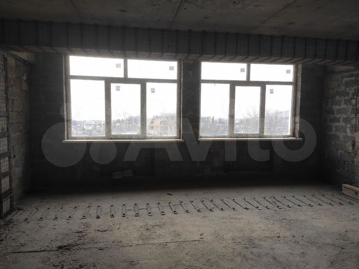 2-к. квартира, 57 м², 7/15 эт.