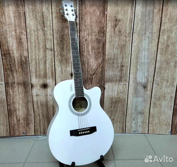 Гитара Elitaro