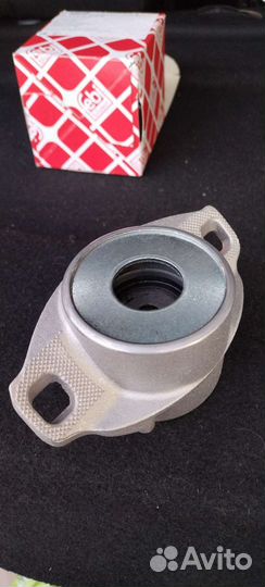 Продам опоры на задние стойки Пежо 308