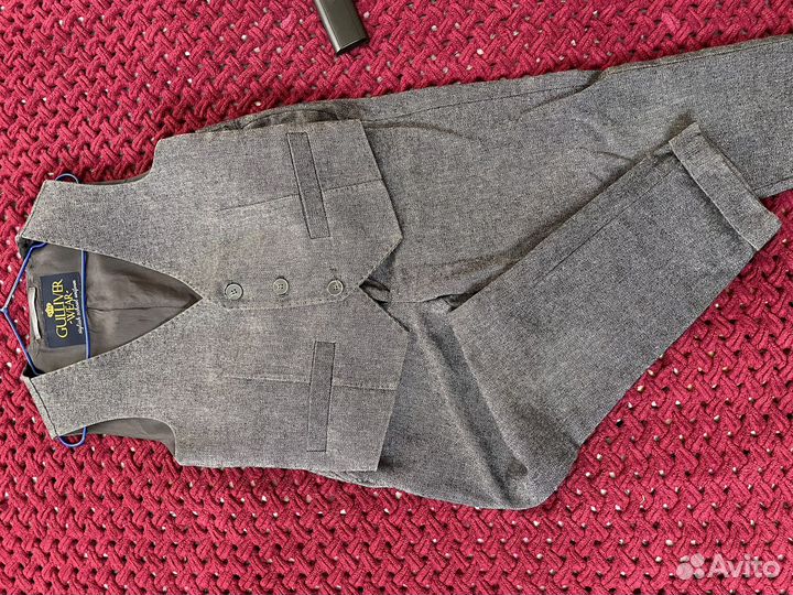 Костюм школьный