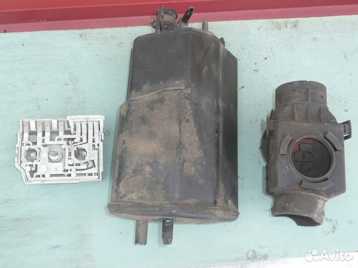 Клапан воздухана на Ауди 80