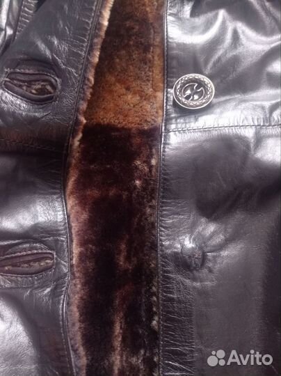 Кожаный зимний плащ