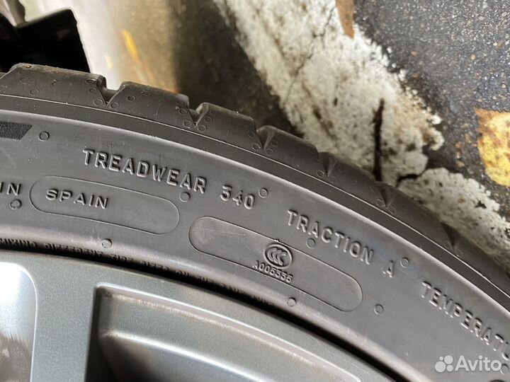 Michelin Pilot Sport 5 245/40 R18