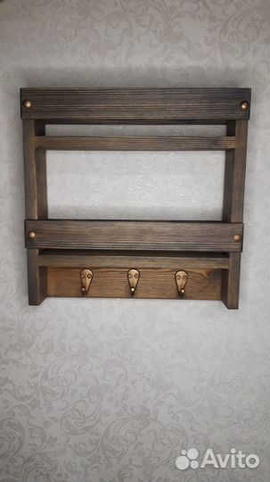 Ключница настенная из дерева