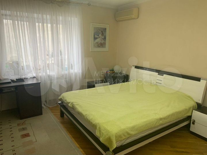 3-к. квартира, 111 м², 3/17 эт.