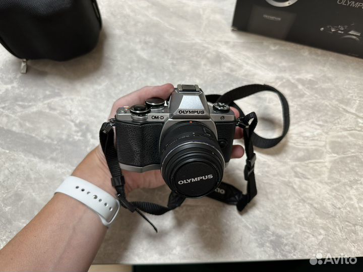 Olympus OM-D E-M10 mark I + EZM1442IIR